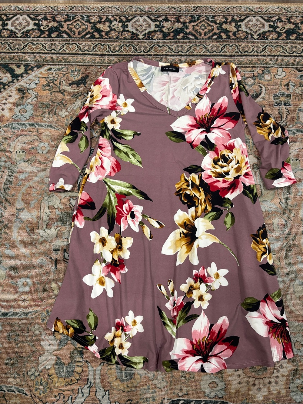 RAE MODE Mauve Floral V-Neck A-Line Tunic